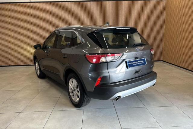 Ford Kuga image 1