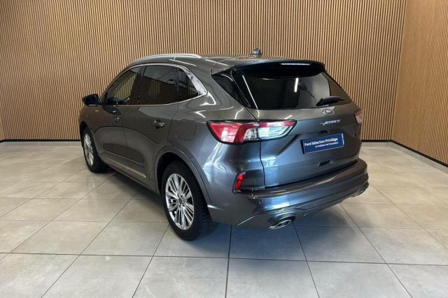 Ford Kuga image 2