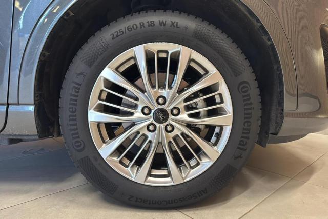 Ford Kuga image 9