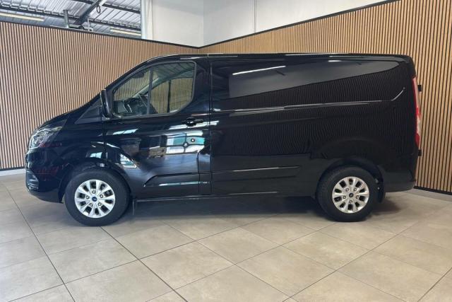 Ford Transit Custom image 8