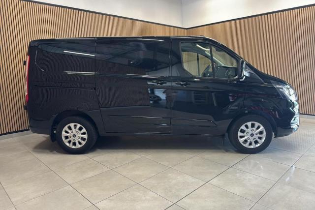 Ford Transit Custom image 9