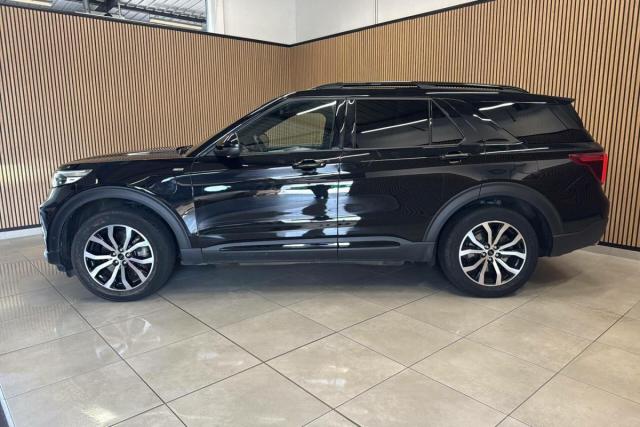 Ford Explorer image 1