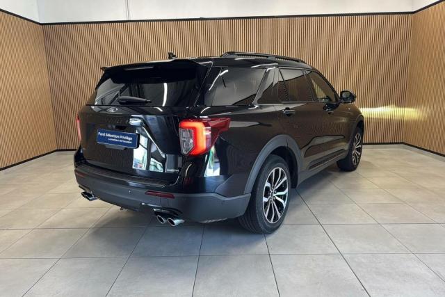 Ford Explorer image 8