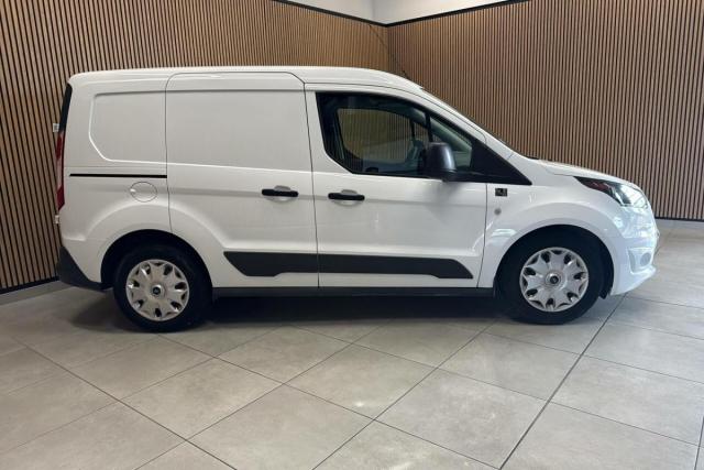 Ford Transit Connect image 7