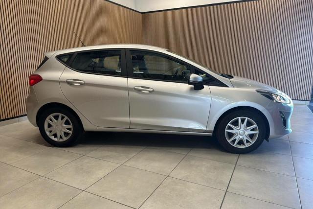 Ford Fiesta image 7