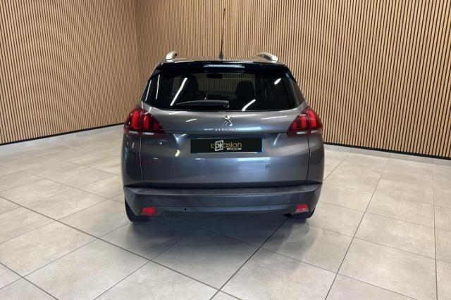 Peugeot 2008 image 2