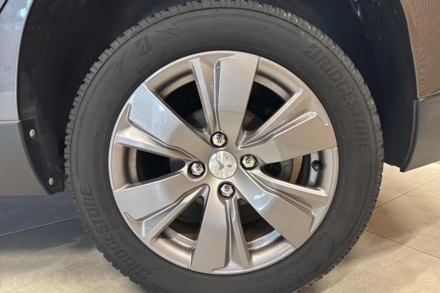 Peugeot 2008 image 1
