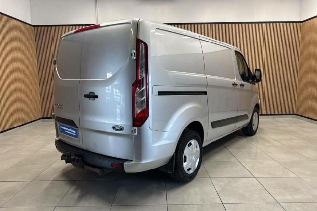 Ford Transit Custom image 8