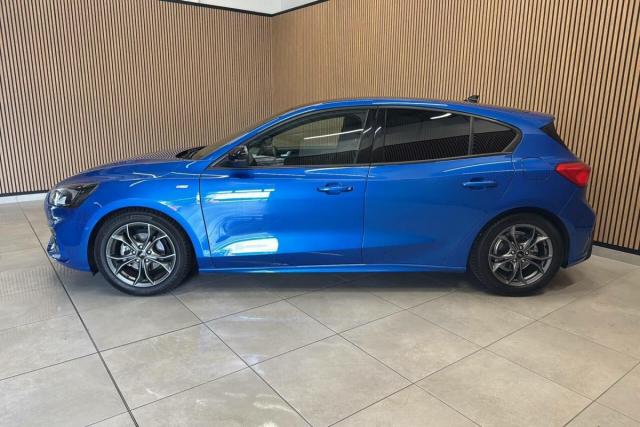 Ford Focus image 7