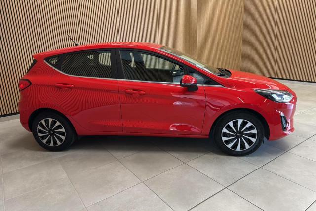 Ford Fiesta image 2