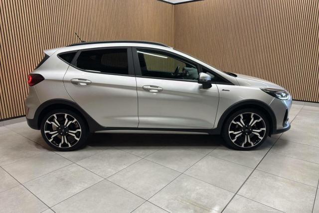 Ford Fiesta image 5