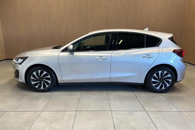 Ford Focus image 3
