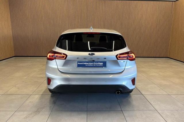 Ford Focus image 5