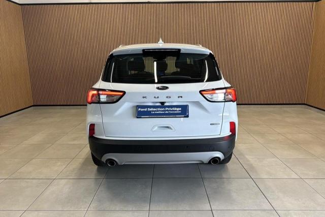 Ford Kuga image 9