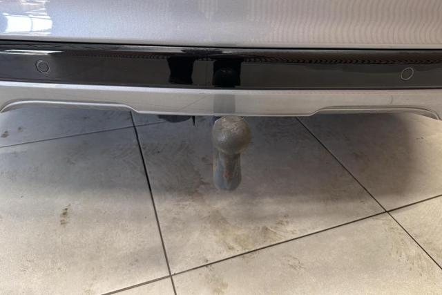 Ford Kuga image 3