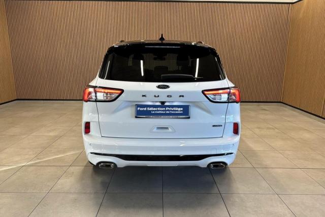 Ford Kuga image 7