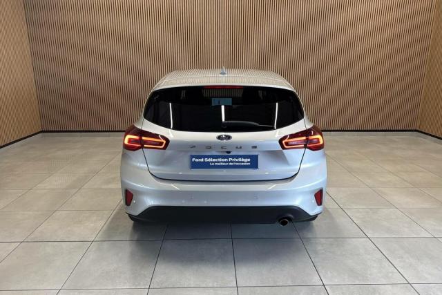 Ford Focus image 9