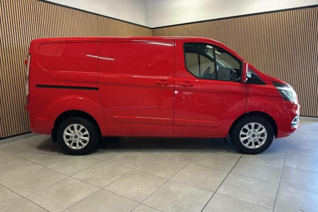 Ford Transit Custom image 8