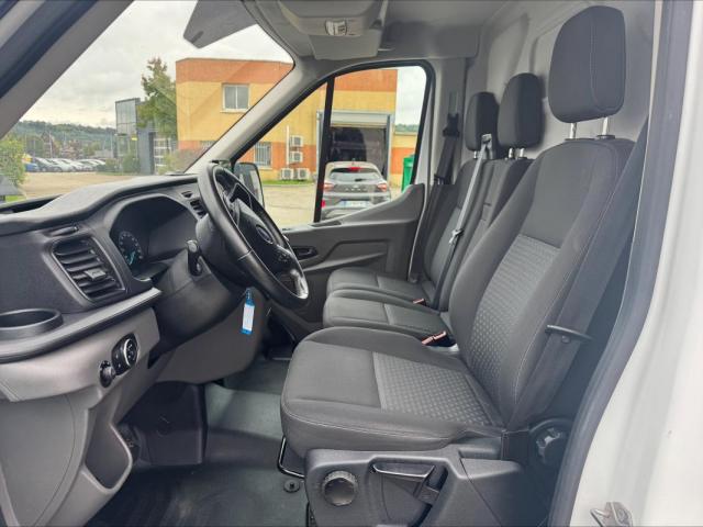 Ford Transit image 1