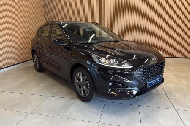 Ford Kuga image 8