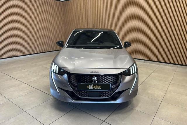 Peugeot 208 image 9