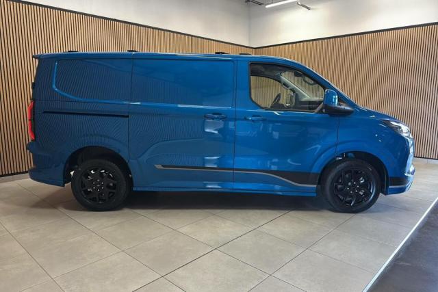 Ford Transit Custom image 8