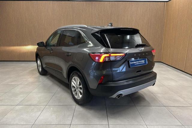Ford Kuga image 5