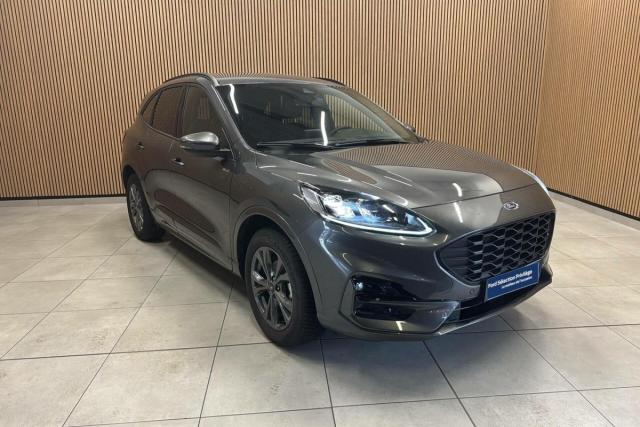 Ford Kuga image 2