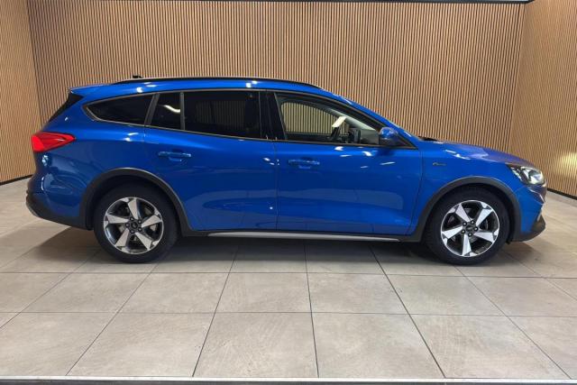 Ford Focus image 2