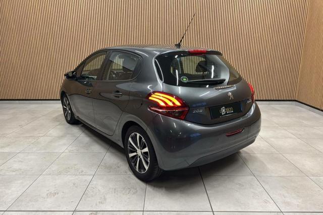 Peugeot 208 image 6