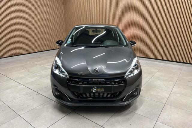 Peugeot 208 image 1