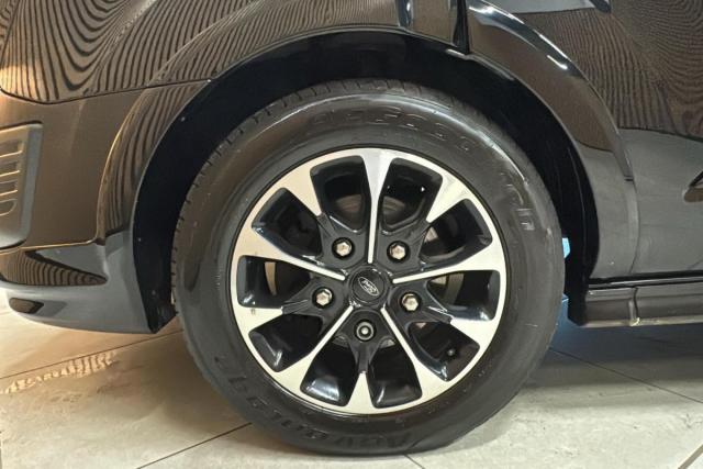 Ford Transit Custom image 8