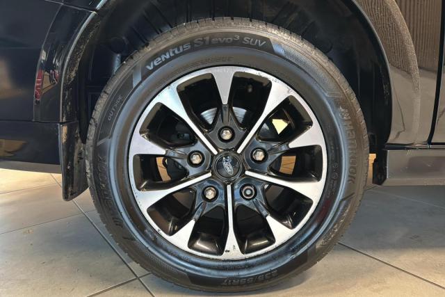 Ford Transit Custom image 2