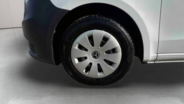 Mercedes Benz Vito image 3