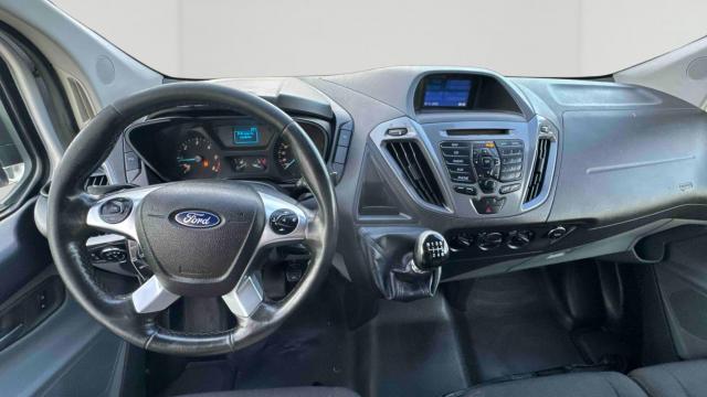 Ford Transit Custom image 3