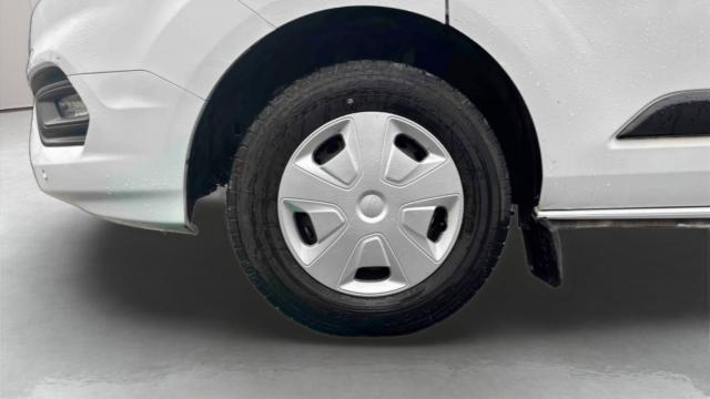 Ford Transit Custom image 5