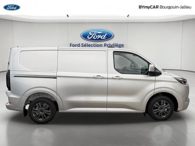 Ford Transit Custom image 3