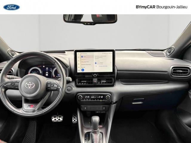 Toyota Yaris image 8