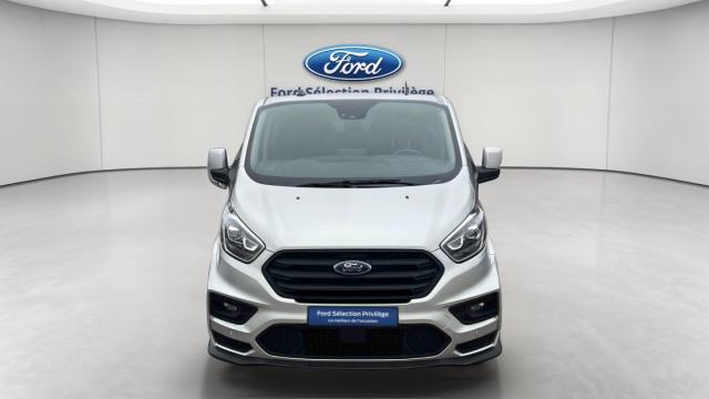 Ford Transit Custom image 2