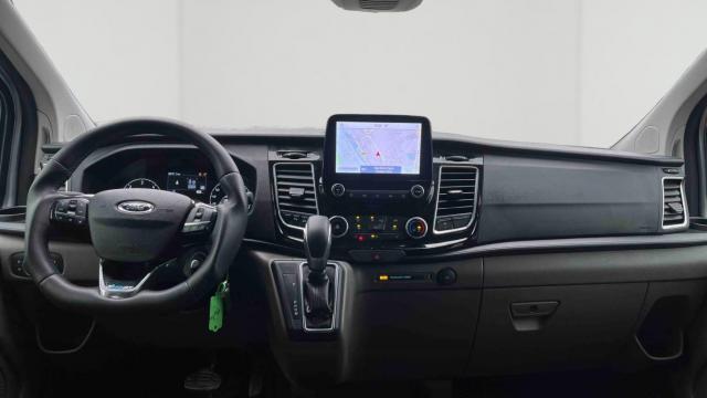 Ford Transit Custom image 3