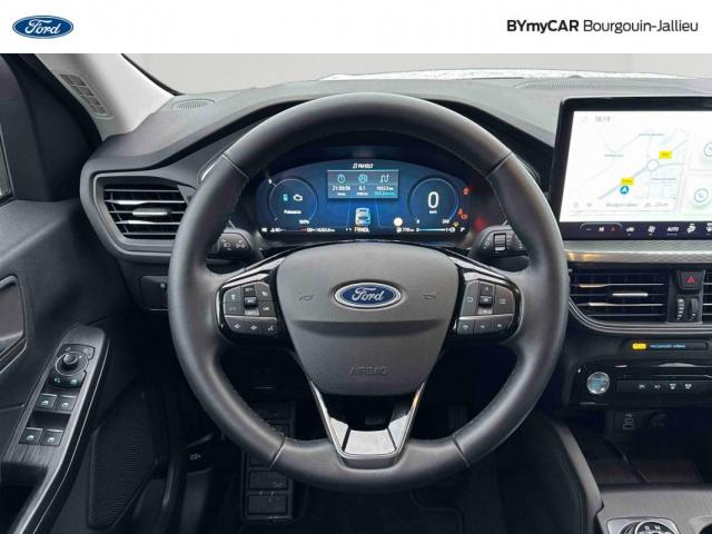 Ford Kuga image 3