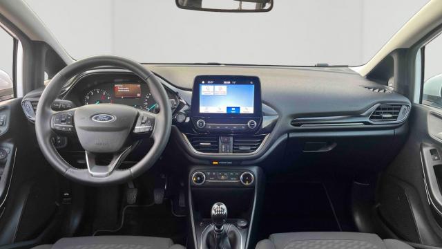 Ford Fiesta image 6