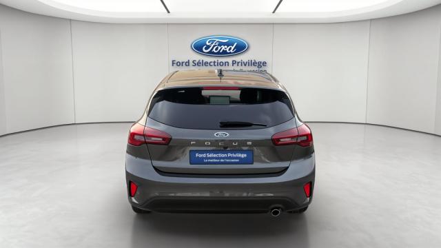Ford Focus image 7