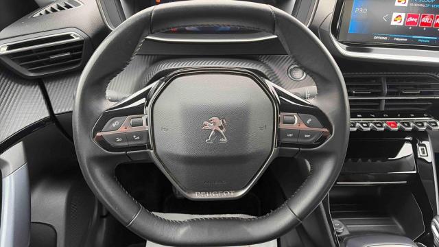 Peugeot 2008 image 6