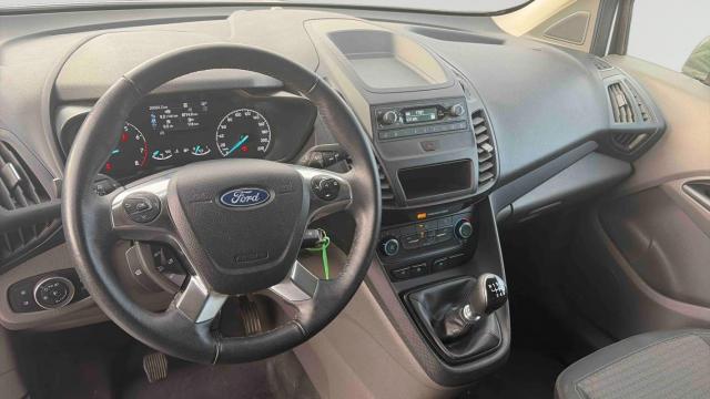 Ford Transit Connect image 7