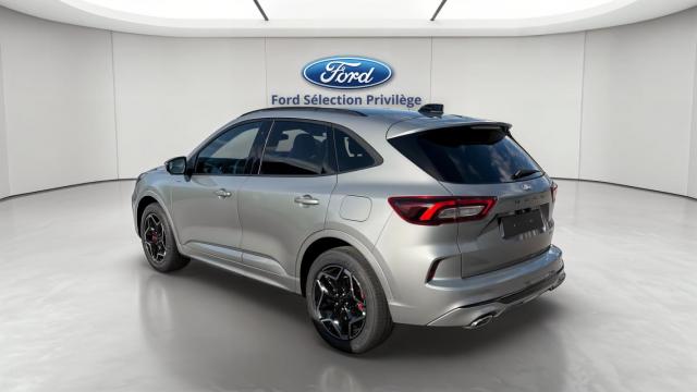 Ford Kuga image 4