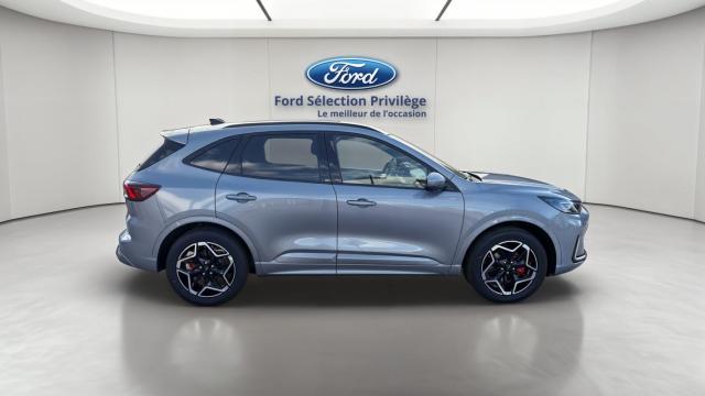 Ford Kuga image 7