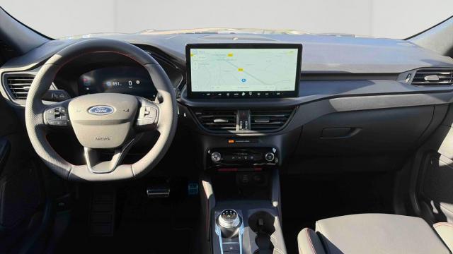 Ford Kuga image 2