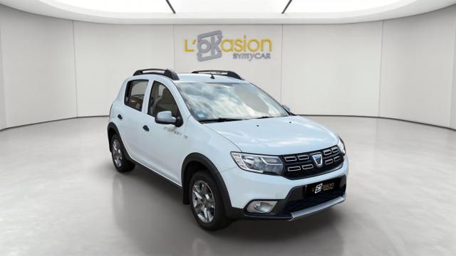 Dacia Sandero image 2
