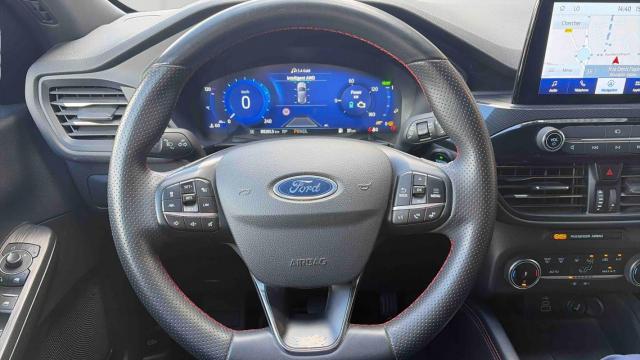 Ford Kuga image 4